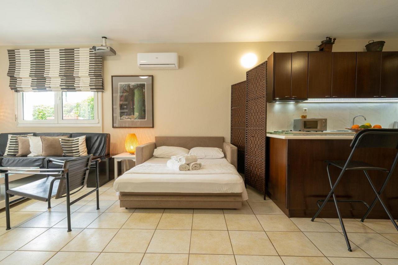 Sea Path Apartment PalaiónTsiflíkion Exterior foto